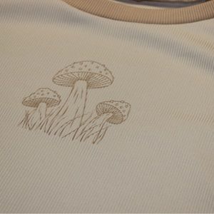 SHEIN EZwear Mushroom Print Raglan Sleeve Crop Tee